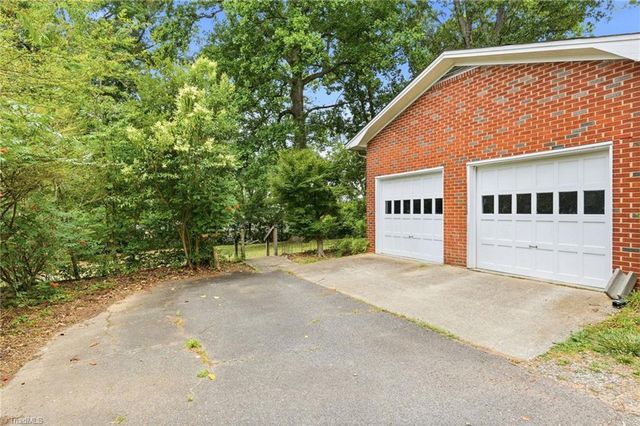 411 Arbor Drive, Lexington, NC 27292