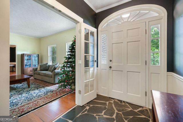 400 Simpson Road NE, White, GA 30184