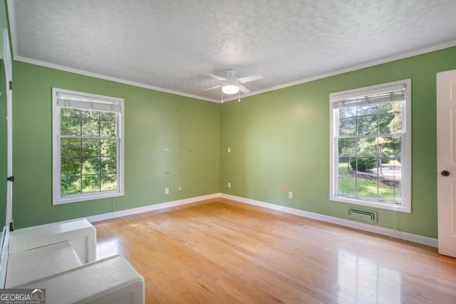 400 Simpson Road NE, White, GA 30184