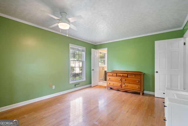 400 Simpson Road NE, White, GA 30184