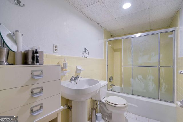 400 Simpson Road NE, White, GA 30184