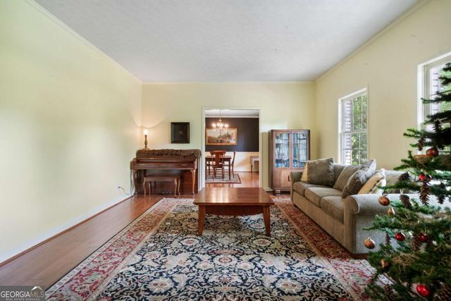 400 Simpson Road NE, White, GA 30184