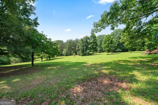 400 Simpson Road NE, White, GA 30184
