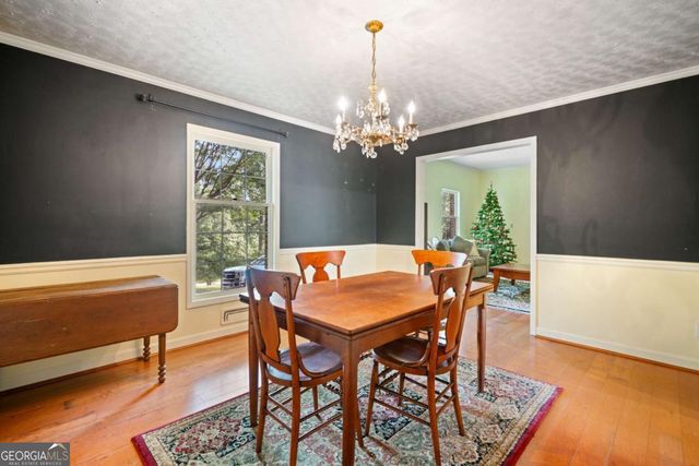 400 Simpson Road NE, White, GA 30184