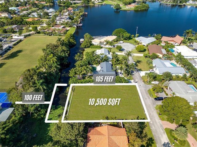 8 NW 24th Street, Delray Beach, FL 33444
