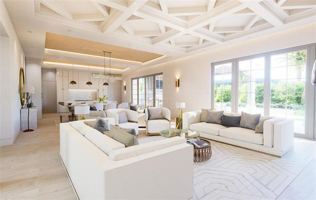 8 NW 24th Street, Delray Beach, FL 33444