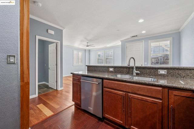 3401 Jetty Dr, Richmond, CA 94804