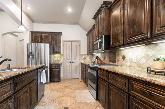 421 Hampshire Drive, Prosper, TX 75078