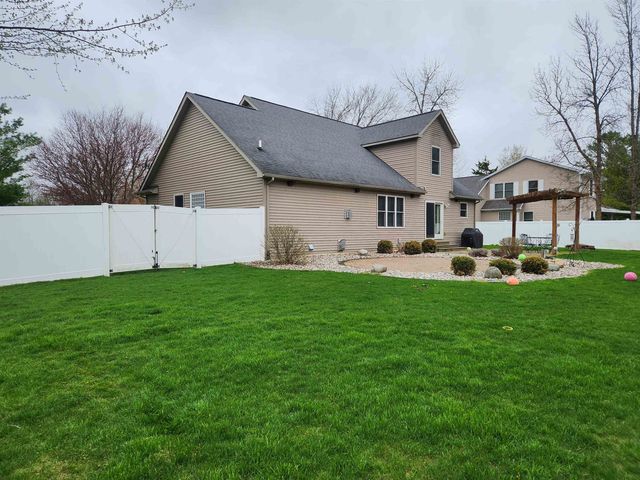 4587 Eastwood Drive, Auburn, MI 48611