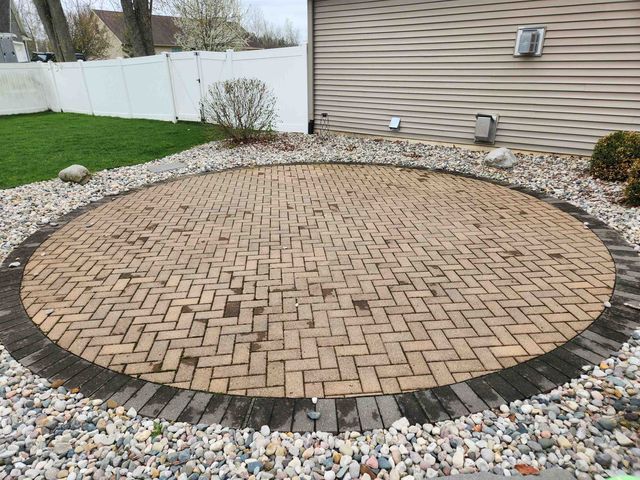 4587 Eastwood Drive, Auburn, MI 48611