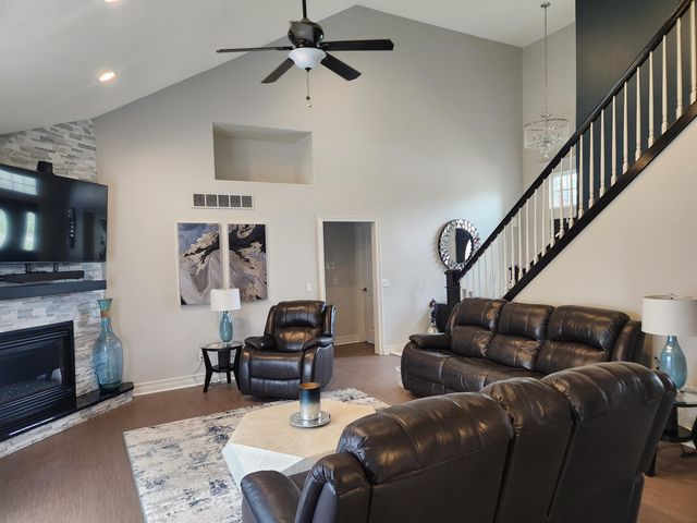 4587 Eastwood Drive, Auburn, MI 48611