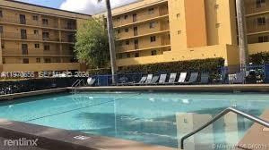 8250 SW 149th Ct 8-210, Miami, FL 33193