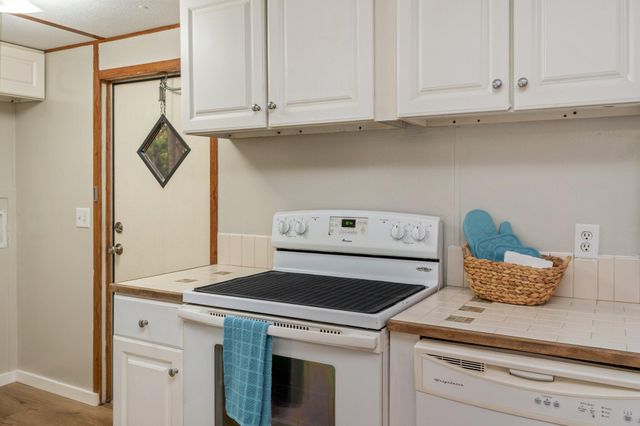 284 E Michaelangelo Road, Defuniak Springs, FL 32433