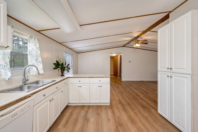 284 E Michaelangelo Road, Defuniak Springs, FL 32433