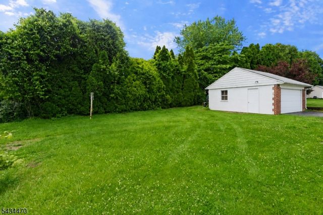 116 S 8Th St, Lopatcong Twp., NJ 08865