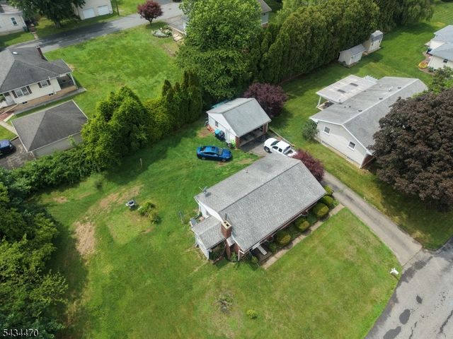 116 S 8Th St, Lopatcong Twp., NJ 08865