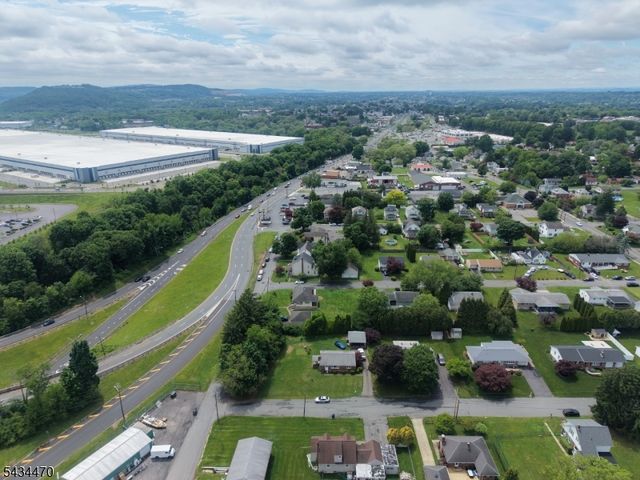 116 S 8Th St, Lopatcong Twp., NJ 08865