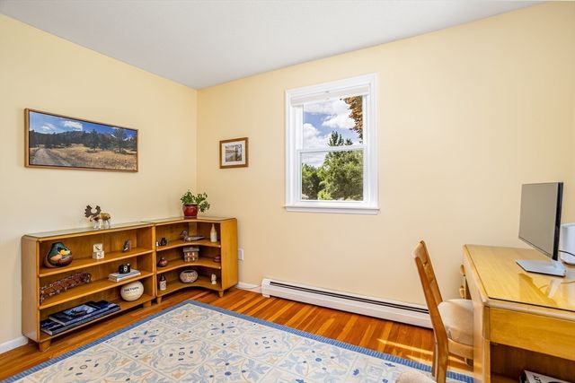 83 Hardy Dr, Leominster, MA 01453