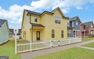 25 Jefferson Avenue, Hartwell, GA 30643