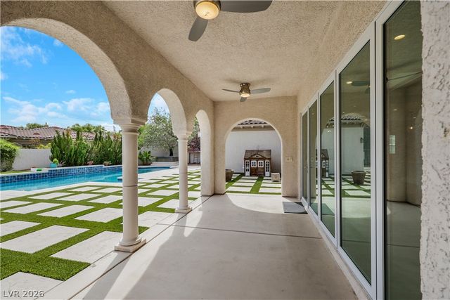 1629 Saintsbury Drive, Las Vegas, NV 89144