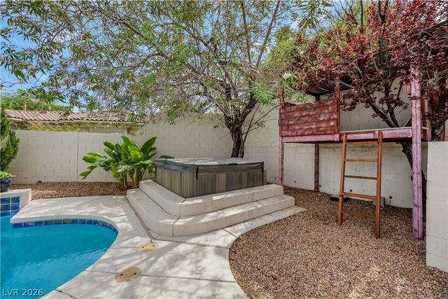 1629 Saintsbury Drive, Las Vegas, NV 89144