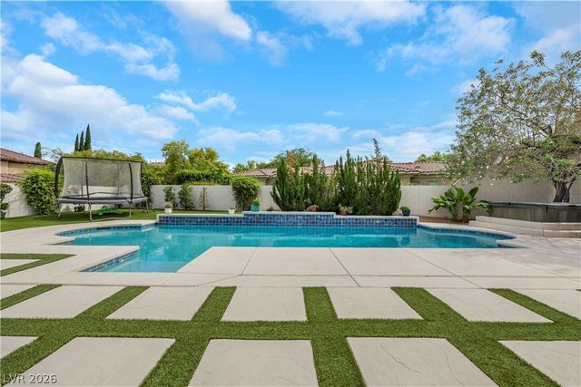 1629 Saintsbury Drive, Las Vegas, NV 89144