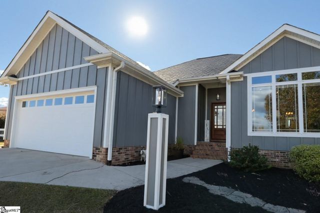 126 Ward Oak Court, Greer, SC 29651