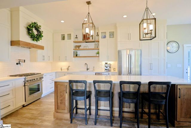 126 Ward Oak Court, Greer, SC 29651