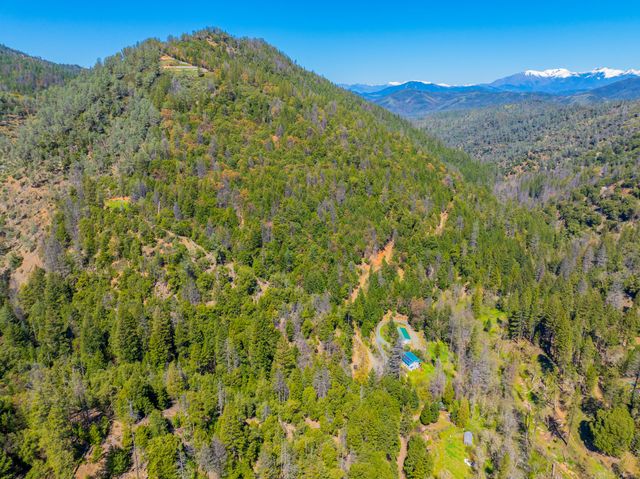 8916 Reading Creek Road, Douglas City, CA 96024