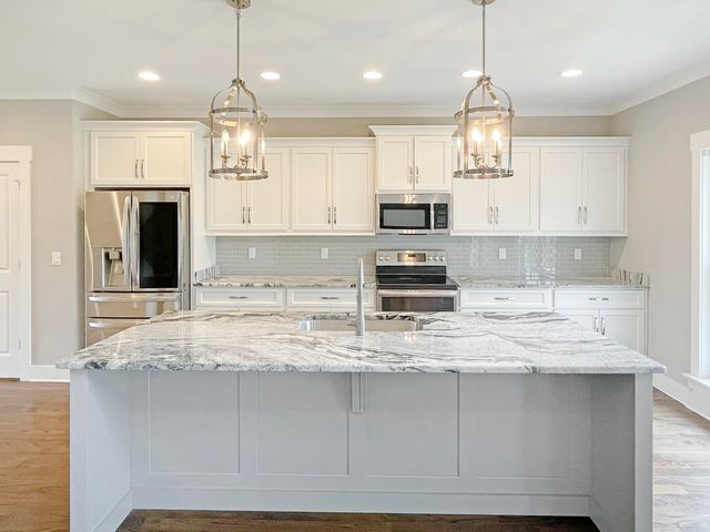 8096 Hodges Way, Ooltewah, TN 37363