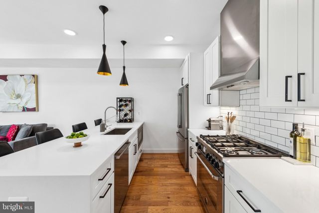 1717 D ST NE #2, Washington, DC 20002