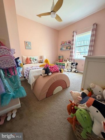 10 SCHOOL LN, Reading, PA 19606