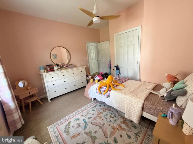 10 SCHOOL LN, Reading, PA 19606