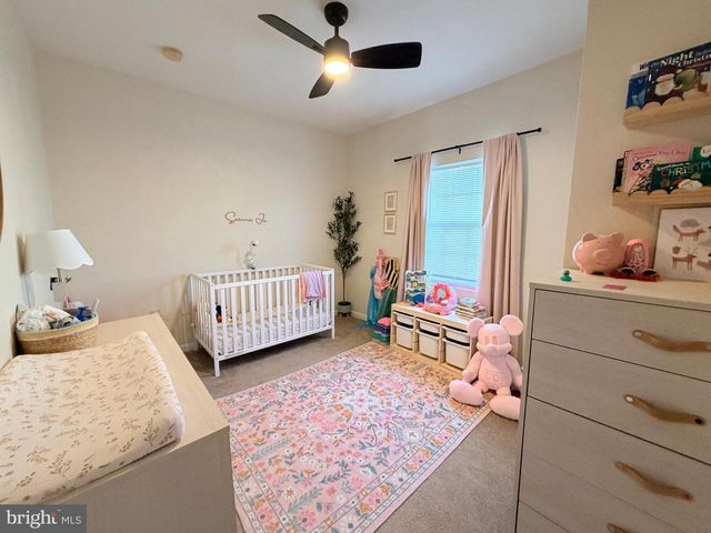10 SCHOOL LN, Reading, PA 19606