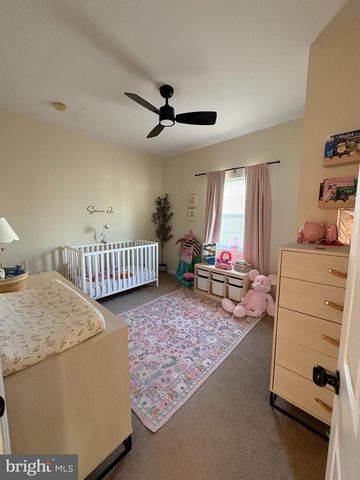 10 SCHOOL LN, Reading, PA 19606