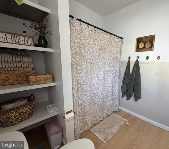 10 SCHOOL LN, Reading, PA 19606