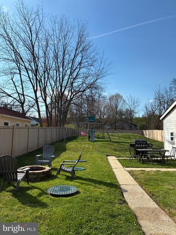 10 SCHOOL LN, Reading, PA 19606