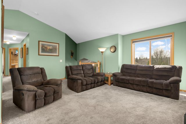 34135 Grange Circle, Stacy, MN 55079