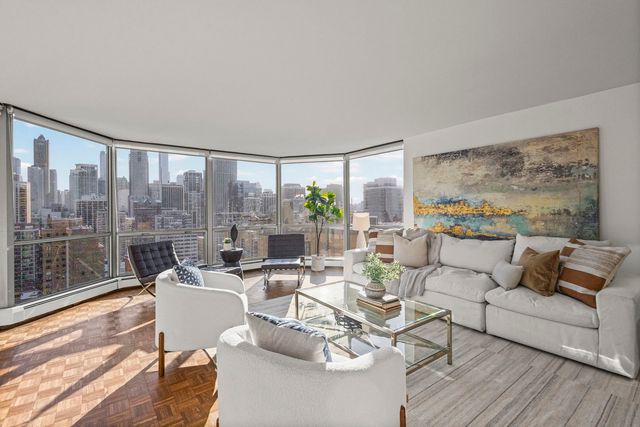 1310 N Ritchie Court 24BC, Chicago, IL 60610