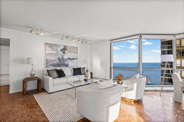 1310 N Ritchie Court 24BC, Chicago, IL 60610