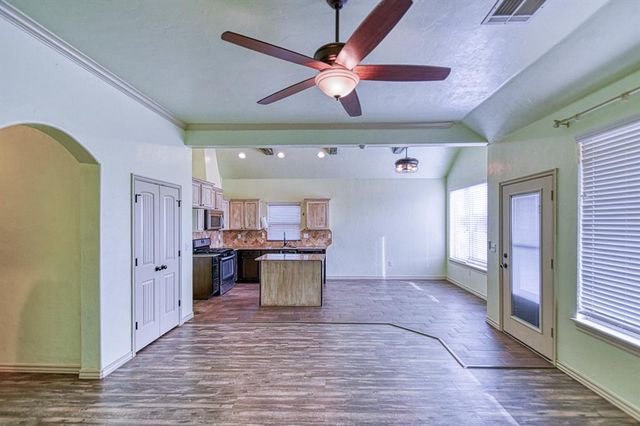 20630 Frontier Place, Harrah, OK 73045