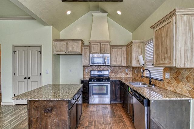 20630 Frontier Place, Harrah, OK 73045