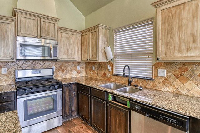 20630 Frontier Place, Harrah, OK 73045