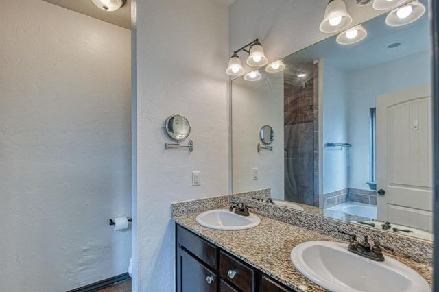 20630 Frontier Place, Harrah, OK 73045