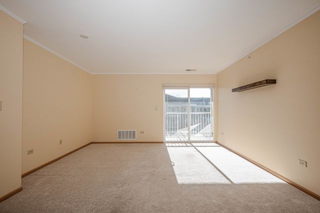 801 N Mclean Boulevard 320, Elgin, IL 60123