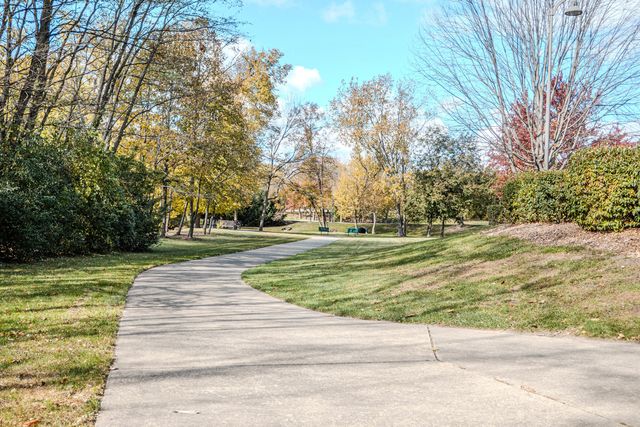 801 N Mclean Boulevard 320, Elgin, IL 60123