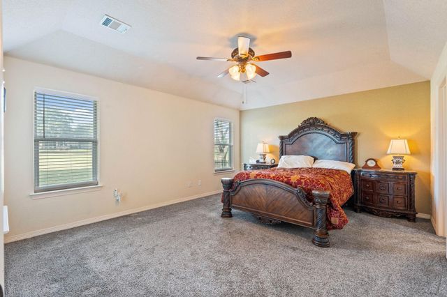 132 Golfview Drive, Montgomery, TX 77356