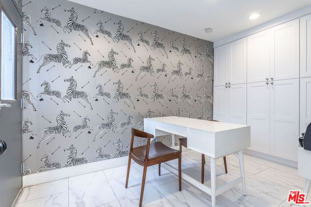 6017 Melrose Avenue, Los Angeles, CA 90038