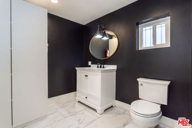 6017 Melrose Avenue, Los Angeles, CA 90038