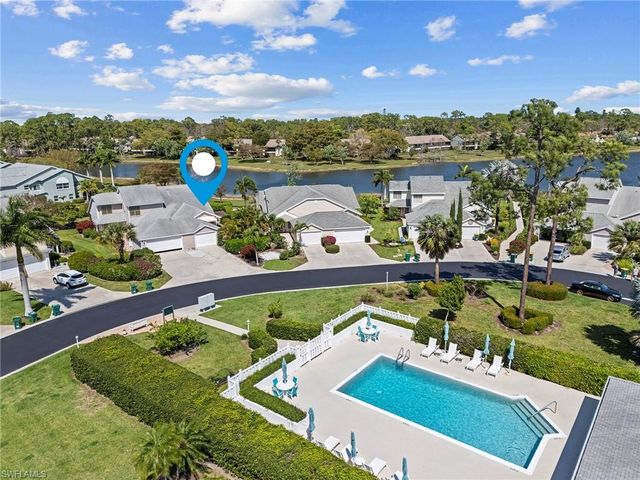 153 Bristol LN F102, Naples, FL 34112